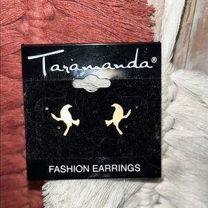 Taramanda Gold Metal Fashion Bird On A Branch Post Style Earrings NWT